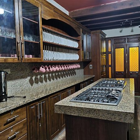 Central Hostel Boutique Антигуа-Гватемала Экстерьер фото